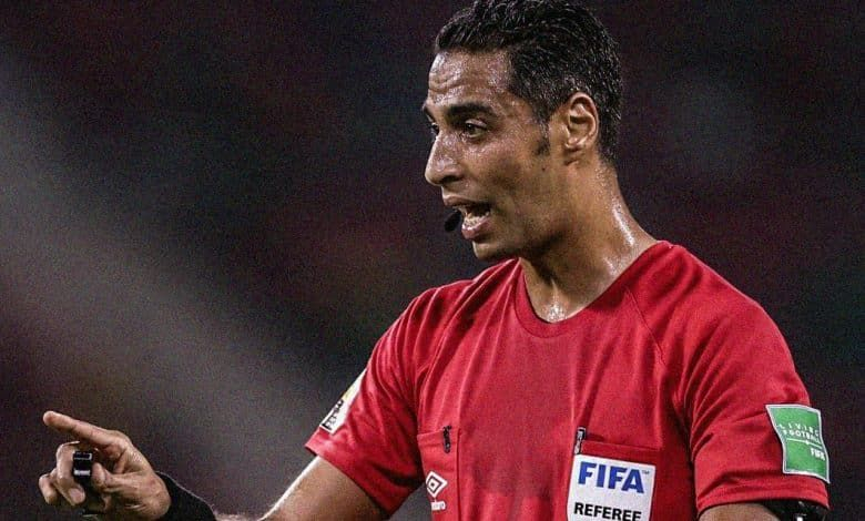 الشبكة نيوز : أمين عمر ومعروف في معسكر حكام كأس العالم بالامارات