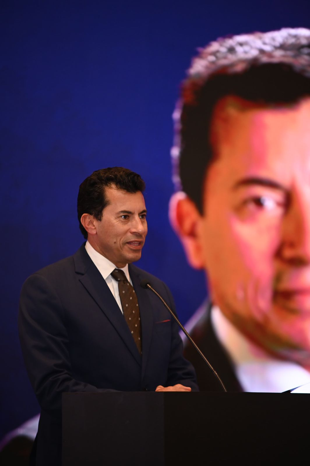 الشبكة نيوز : وزير الشباب والرياضة يهنئ عمر مرموش على انتقاله إلى صفوف مانشستر سيتي الإنجليزي